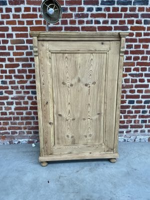 armoire parisienne